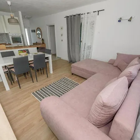 Vikendica House Dm